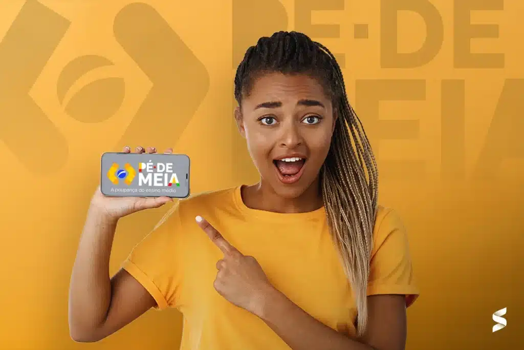 As expectativas do programa Pé-de-Meia para 2025 Estudante animada exibindo o aplicativo do programa Pé-de-Meia no celular