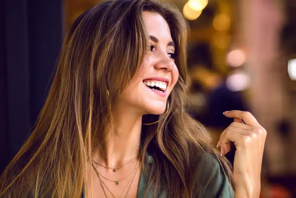O impacto do sorriso na percepção da personalidade.