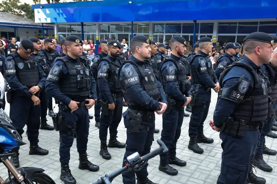 Guarda Municipal Guardiões da ROMU em formação, demonstrando comprometimento e disciplina.