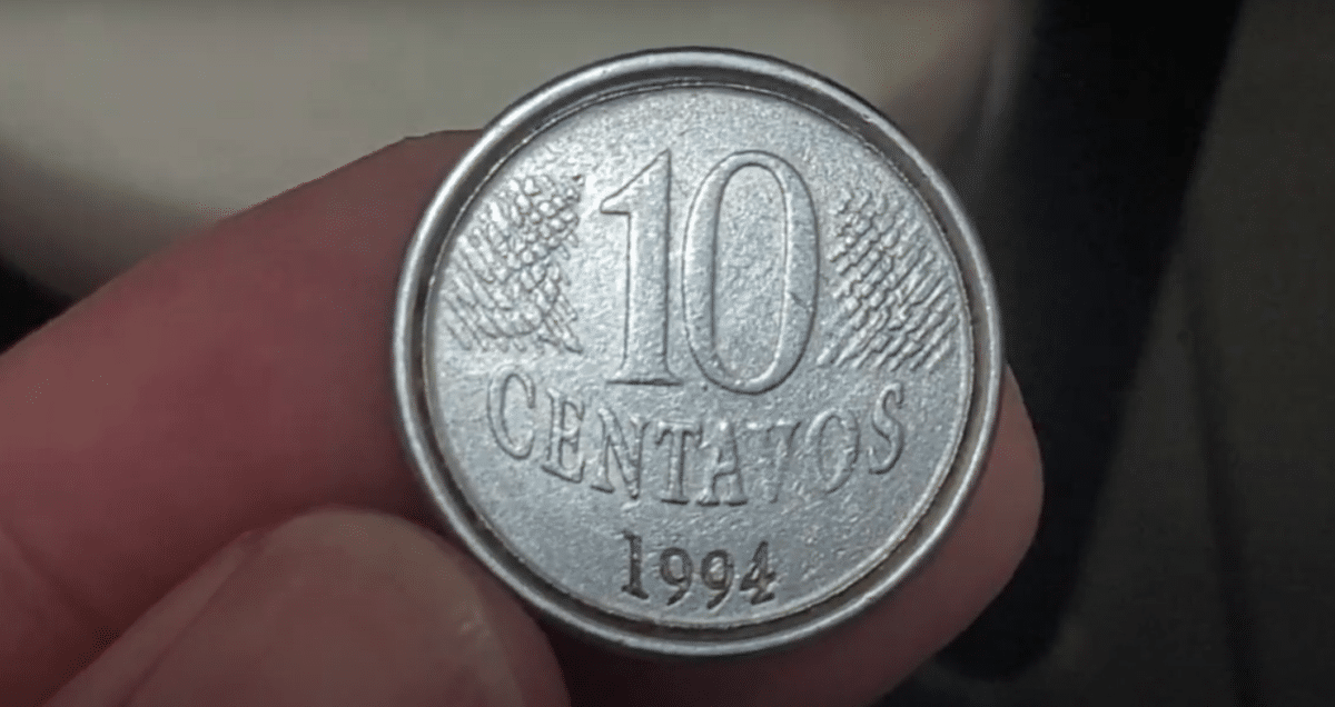 Moeda de 10 Centavos de 1994, um item raro e valioso com erro de cunhagem.