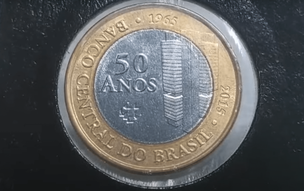 moeda comemorativa de 1 real alusiva aos 50 anos do banco central do brasil