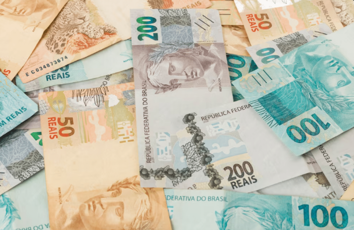 Cédulas raras da primeira família do real em diferentes valores