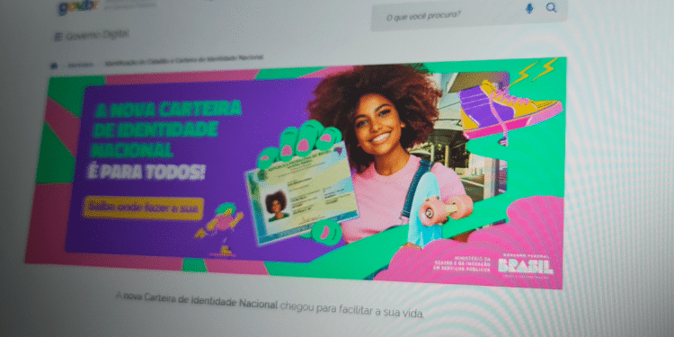 Tela do portal gov.br mostrando página da Carteira de Identidade Nacional para emissão online.