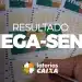 Mãos preenchendo volantes da Mega-Sena com texto resultado mega-sena e logo da Caixa Loterias