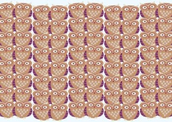 Teste visual com várias corujas em tons bege e roxo em padrão repetido sobre fundo claro