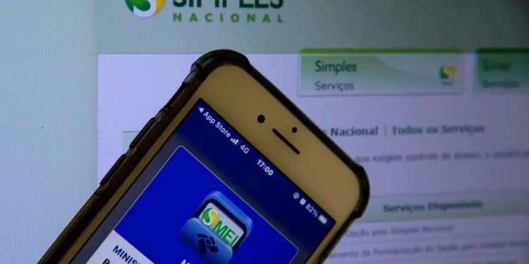 Plataforma Simples Nacional, com foco no portal e na interface MEI, importante para microempreendedores individuais.