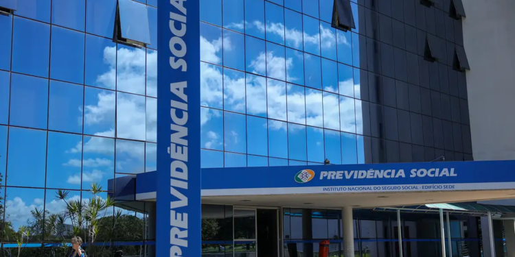 Fachada do edifício sede da Previdência Social e INSS representando concurso para Analista e Técnico 2026