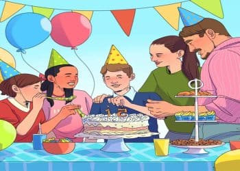Desafio visual com um grupo de crianças e adulto ao redor de bolo de aniversário decorado, sorrindo e usando chapéus coloridos