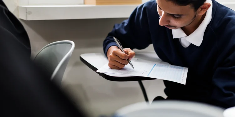 Ranking analisa remuneração, benefícios e carreiras em órgãos federais, bancos e empresas públicas. Foto: freepik.