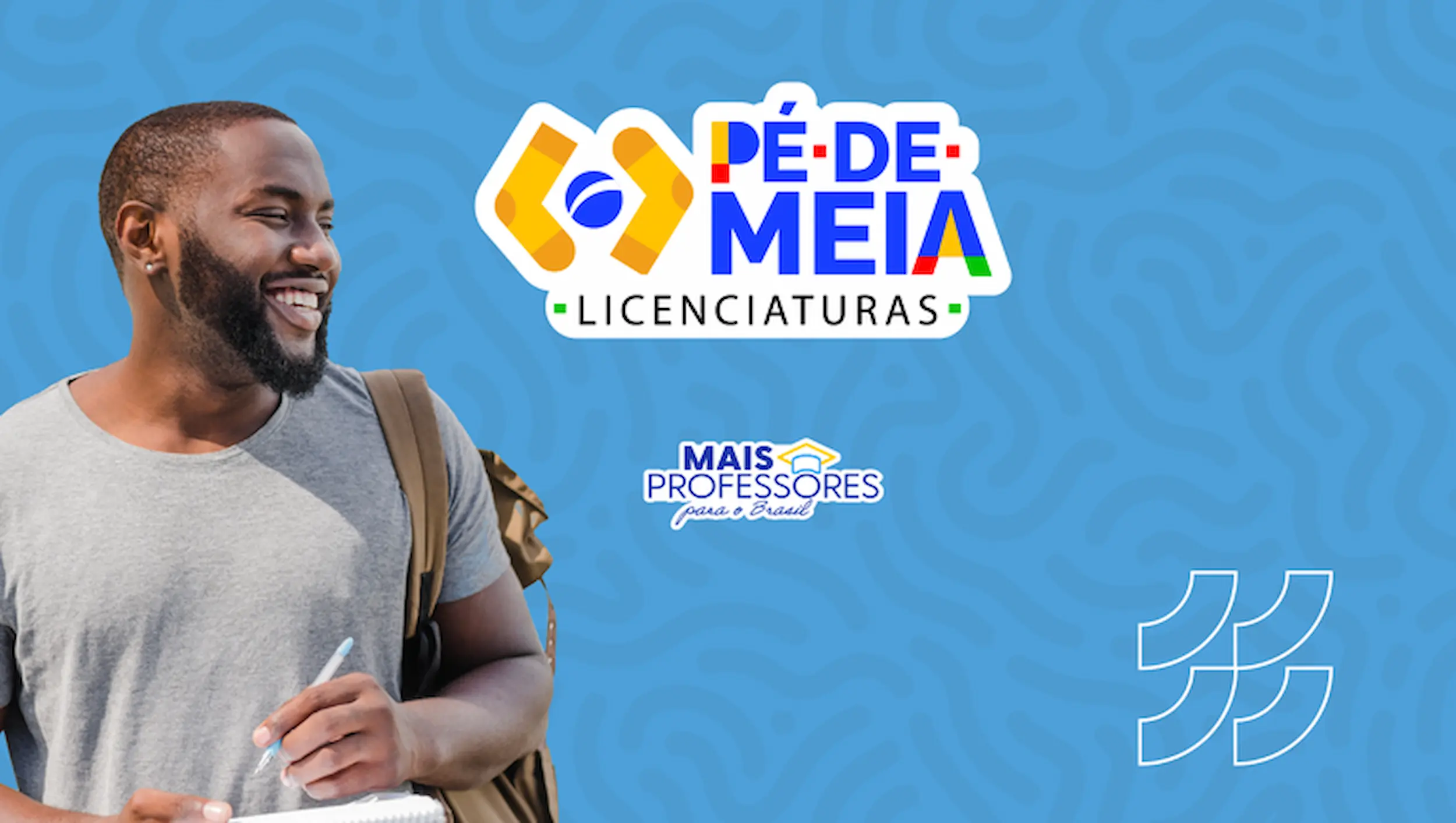 Homem sorrindo com caderno, promovendo o programa Pé-de-Meia Licenciaturas 2026, destacando a oportunidade de inscrição.