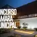 Imagem institucional da sede de uma Câmara Municipal utilizada para ilustrar notícia sobre concurso público com vagas para diferentes níveis de escolaridade.