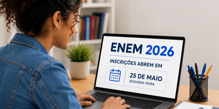 Jovem usa notebook que exibe na tela o aviso de abertura das inscrições do Enem 2026 em 25 de maio