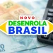 Logo do Novo Desenrola Brasil sobre notas de real e calculadora, representando a ferramenta de simulação de renegociação de dívidas.