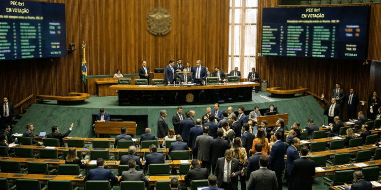 Plenário da Câmara dos Deputados em sessão de votação