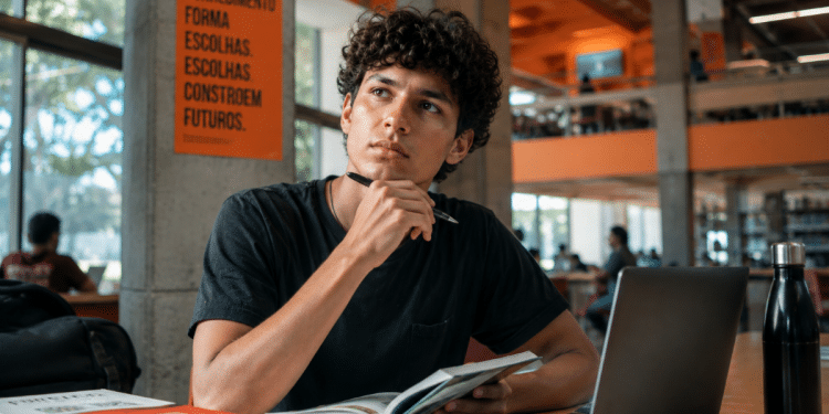 Profissões do futuro: o que considerar na escolha do curso