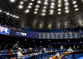 Plenário do Senado Federal em sessão de votação, onde foi aprovado o projeto que aumenta as penas por agressão a professores e profissionais da saúde