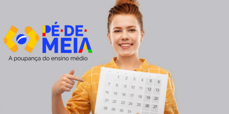Jovem apresenta calendário ao lado do logo Pé-de-Meia.