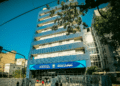 Fachada da Secretaria de Estado de Saúde do Rio de Janeiro.