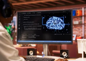 Computador com tela de inteligência artificial representa avanço da tecnologia no mercado de trabalho.