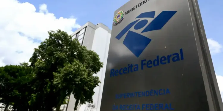 Sede da Receita Federal representa pagamento do último lote da restituição do Imposto de Renda 2026.
