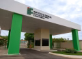 Portaria de entrada de campus do Instituto Federal do Norte de Minas Gerais, que oferta cursos técnicos gratuitos