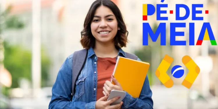 Jovem estudante com caderno e celular ao lado do logo Pé-de-Meia.