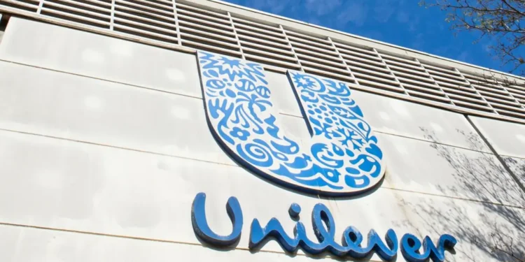 Fachada com logotipo da Unilever.