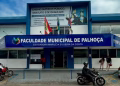 Fachada da Faculdade Municipal de Palhoça, em Santa Catarina, instituição que oferece 162 vagas gratuitas pelo Vestibular FMP 2027.
